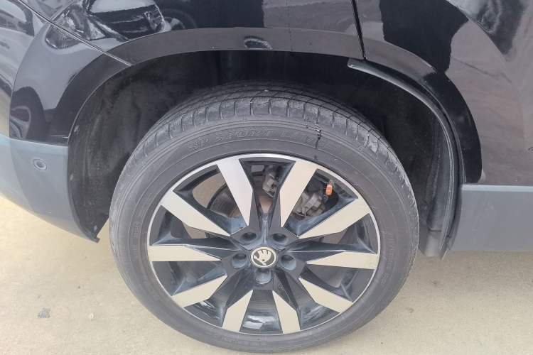 Used Skoda Karoq 2020 TSI280 Luxury Smart Edition China VI Standard Right Rear Wheel Hub
