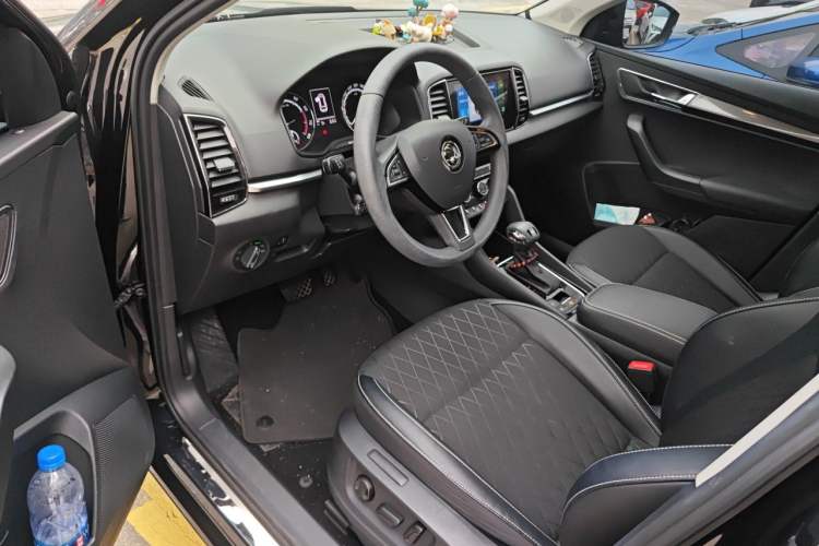 Used Skoda Karoq 2020 TSI280 Luxury Smart Edition China VI Standard Driver Seat