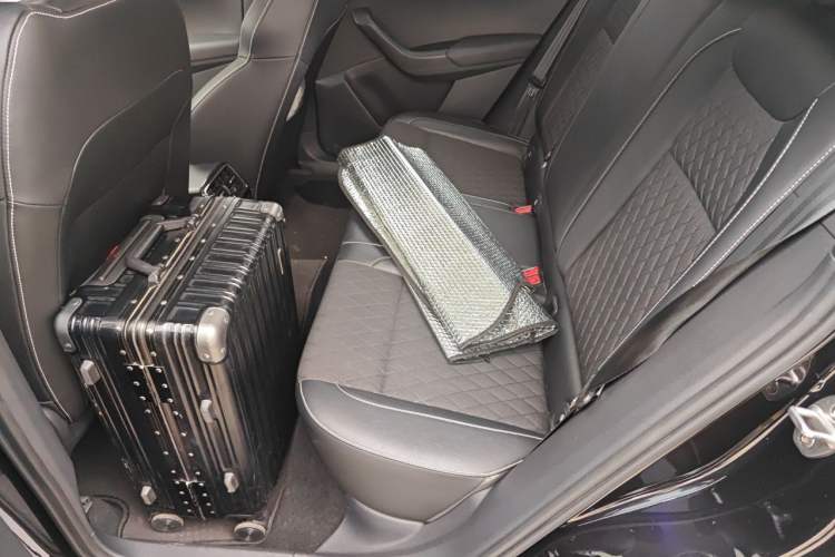 Used Skoda Karoq 2020 TSI280 Luxury Smart Edition China VI Standard Left Rear Seat
