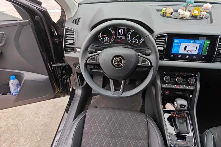 Used Skoda Karoq 2020 TSI280 Luxury Smart Edition China VI Standard Steering Wheel