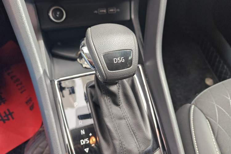 Used Skoda Karoq 2020 TSI280 Smart Drive Technology Edition China VI Gear Lever