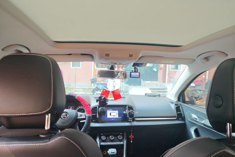 Used Skoda Karoq 2020 TSI280 Luxury Smart Edition China VI Standard Headliner