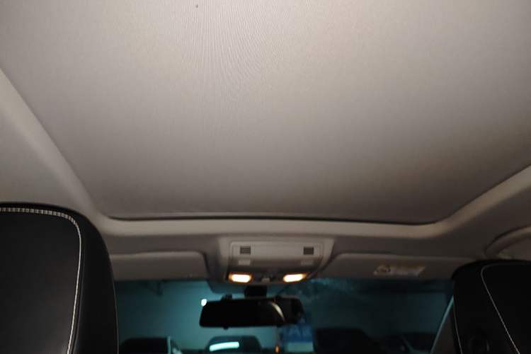 Used Skoda Karoq 2020 TSI280 Luxury Smart Edition China VI Standard Headliner
