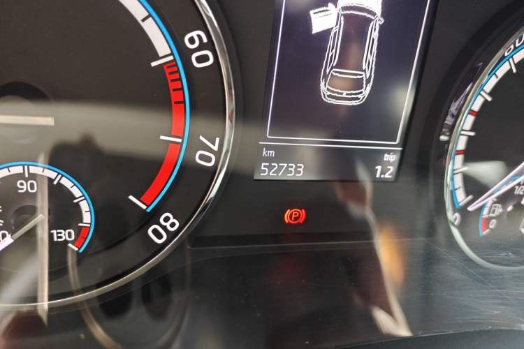 Used Skoda Karoq 2020 TSI280 Smart Drive Technology Edition China VI Odometer Close Up