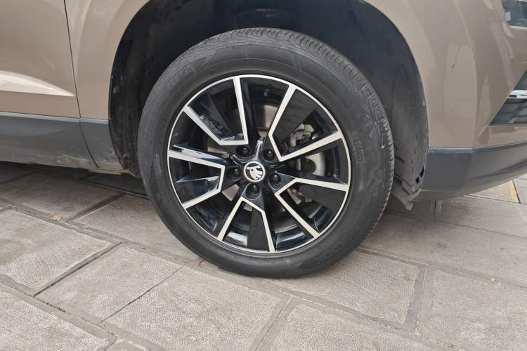 Used Skoda Karoq 2020 TSI280 Smart Drive Technology Edition China VI Right Front Wheel Hub