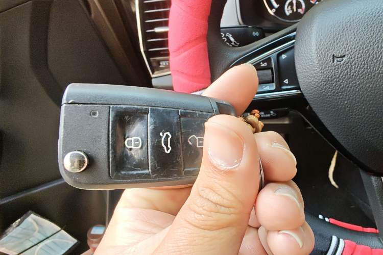 Used Skoda Karoq 2020 TSI280 Luxury Smart Edition China VI Standard Vehicle Key
