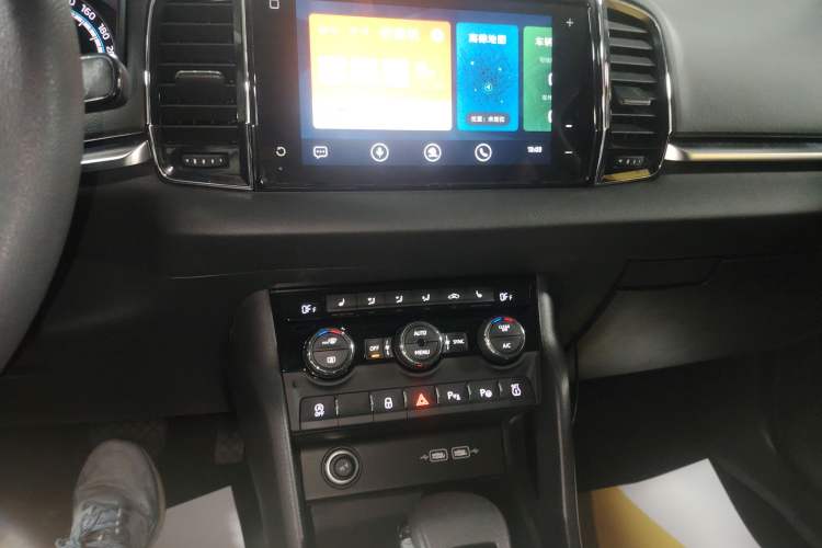 Used Skoda Karoq 2020 TSI280 Luxury Smart Edition China VI Standard Audio And AC Panel