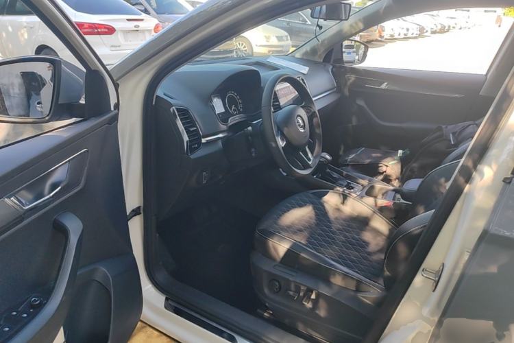 Used Skoda Karoq 2020 TSI280 Luxury Smart Edition China VI Standard Driver Seat
