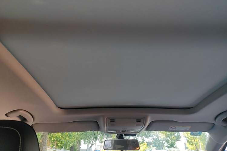 Used Skoda Karoq 2020 TSI280 Luxury Smart Edition China VI Standard Headliner