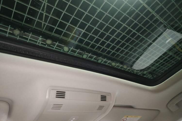 Used Skoda Karoq 2020 TSI280 Luxury Smart Edition China VI Standard Headliner