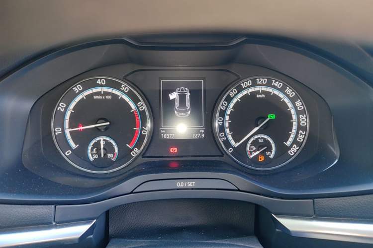 Used Skoda Karoq 2020 TSI280 Luxury Smart Edition China VI Standard Instrument Cluster