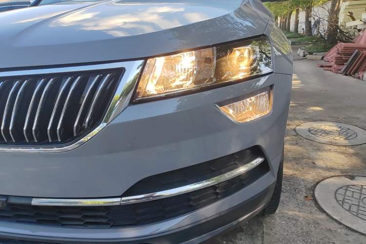 Used Skoda Karoq 2020 TSI280 Luxury Smart Edition China VI Standard Left Front Headlight