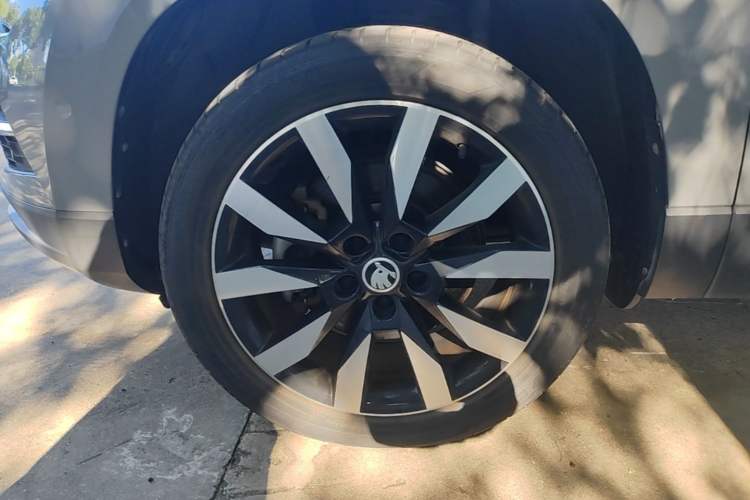 Used Skoda Karoq 2020 TSI280 Luxury Smart Edition China VI Standard Left Front Wheel Hub
