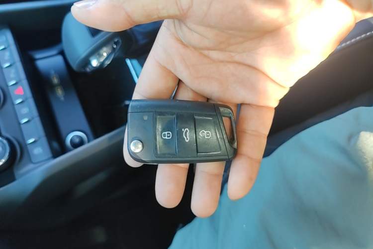 Used Skoda Karoq 2020 TSI280 Luxury Smart Edition China VI Standard Vehicle Key