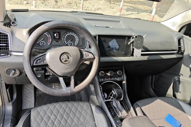 Used Skoda Karoq 2020 TSI280 Luxury Smart Edition China VI Standard Center Console