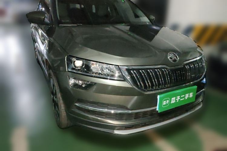 Used Skoda Karoq 2020 TSI280 Luxury Smart Edition China VI Standard Front Right 45 Deg