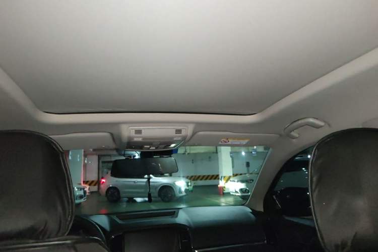 Used Skoda Karoq 2020 TSI280 Luxury Smart Edition China VI Standard Headliner