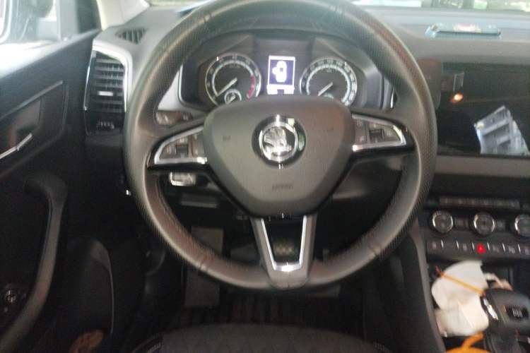 Used Skoda Karoq 2020 TSI280 Luxury Smart Edition China VI Standard Steering Wheel