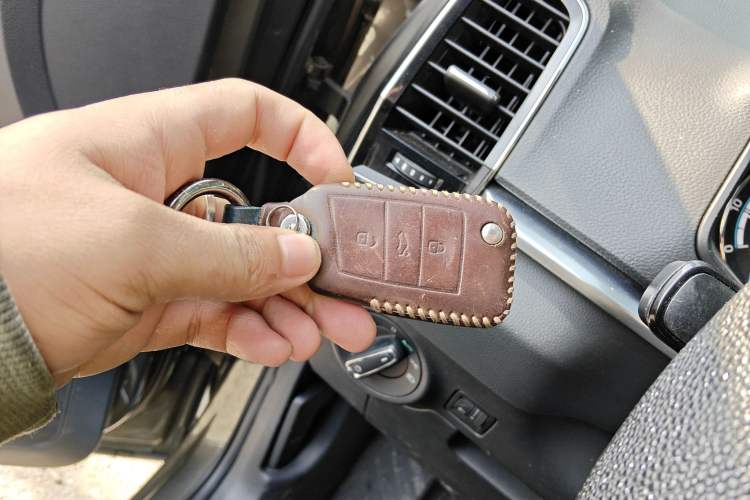 Used Skoda Karoq 2020 TSI280 Luxury Smart Edition China VI Standard Vehicle Key