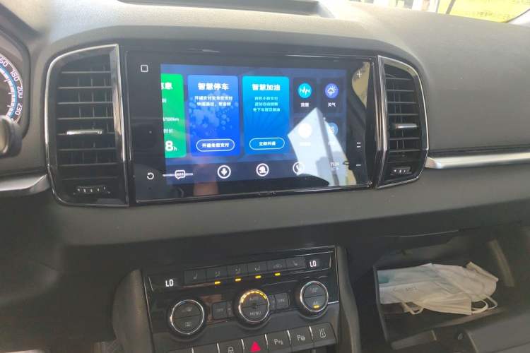Used Skoda Karoq 2020 TSI280 Luxury Smart Edition China VI Standard Audio And AC Panel