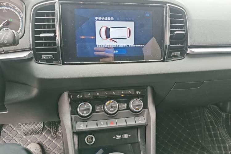 Used Skoda Karoq 2020 TSI280 Smart Drive Technology Edition China VI Audio And AC Panel