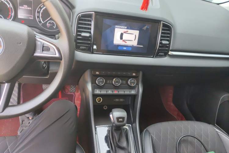 Used Skoda Karoq 2020 TSI280 Smart Drive Technology Edition China VI Audio And AC Panel