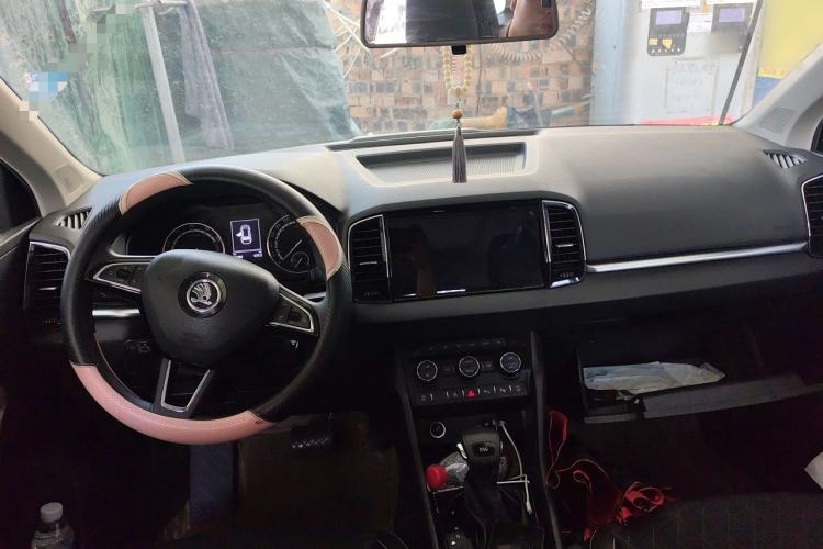 Used Skoda Karoq 2020 TSI280 Luxury Smart Edition China VI Standard Center Console