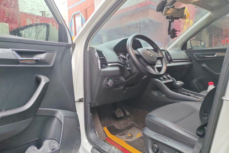Used Skoda Karoq 2020 TSI280 Luxury Smart Edition China VI Standard Driver Seat