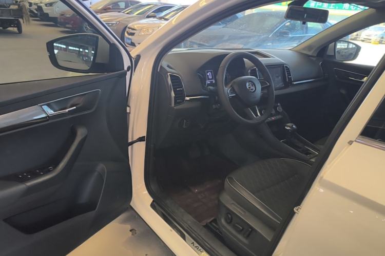 Used Skoda Karoq 2020 TSI280 Luxury Smart Edition China VI Standard Driver Seat