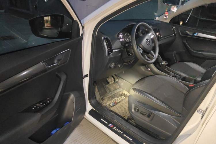 Used Skoda Karoq 2020 TSI280 Luxury Smart Edition China VI Standard Driver Seat