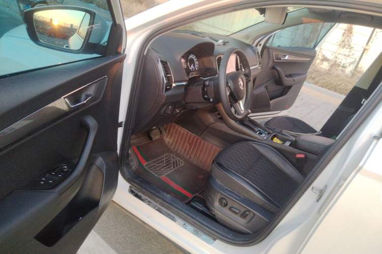 Used Skoda Karoq 2020 TSI280 Luxury Smart Edition China VI Standard Driver Seat
