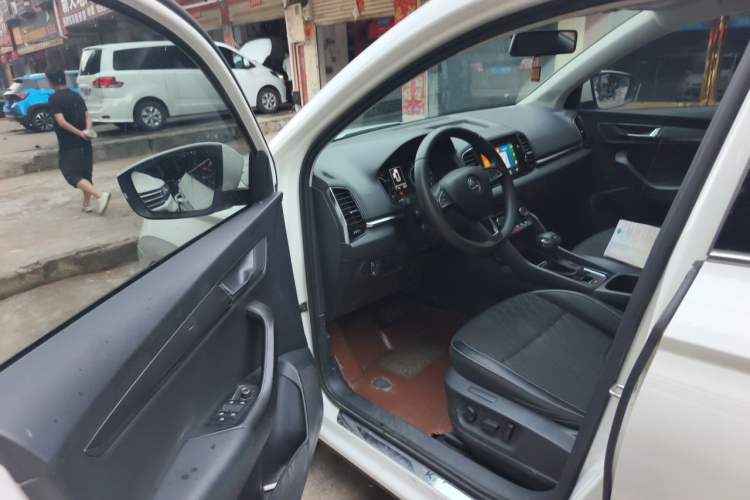 Used Skoda Karoq 2020 TSI280 ZhiXing Flagship Edition China VI Driver Seat