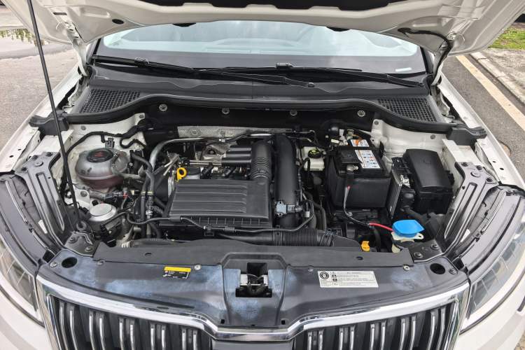 Used Skoda Karoq 2020 TSI280 Luxury Smart Edition China VI Standard Engine Bay