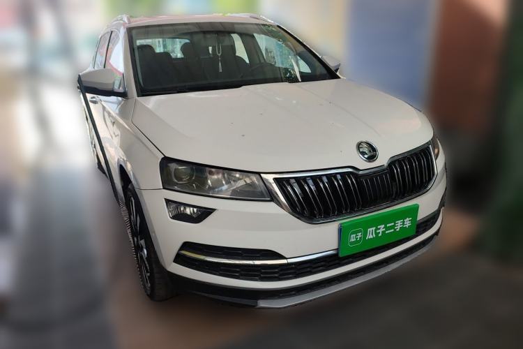 Used Skoda Karoq 2020 TSI280 Luxury Smart Edition China VI Standard Front Right 45 Deg