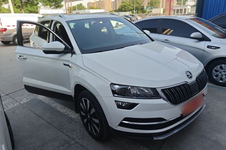 Used Skoda Karoq 2020 TSI280 Luxury Smart Edition China VI Standard Front Right 45 Deg