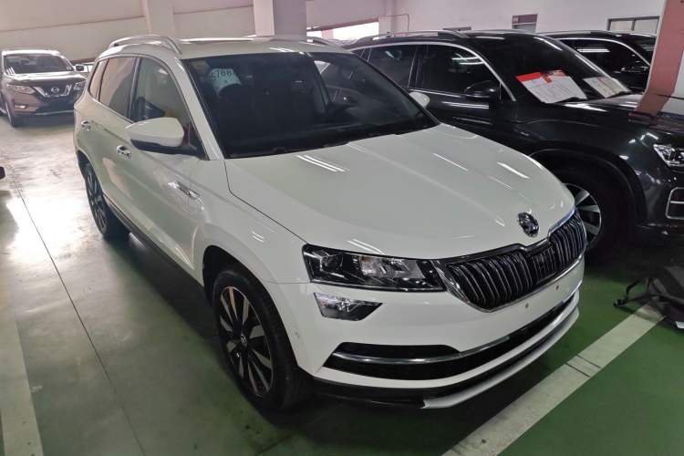 Used Skoda Karoq 2020 TSI280 Luxury Smart Edition China VI Standard Front Right 45 Deg