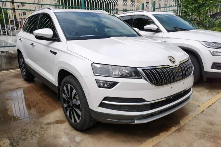 Used Skoda Karoq 2020 TSI280 Luxury Smart Edition China VI Standard Front Right 45 Deg