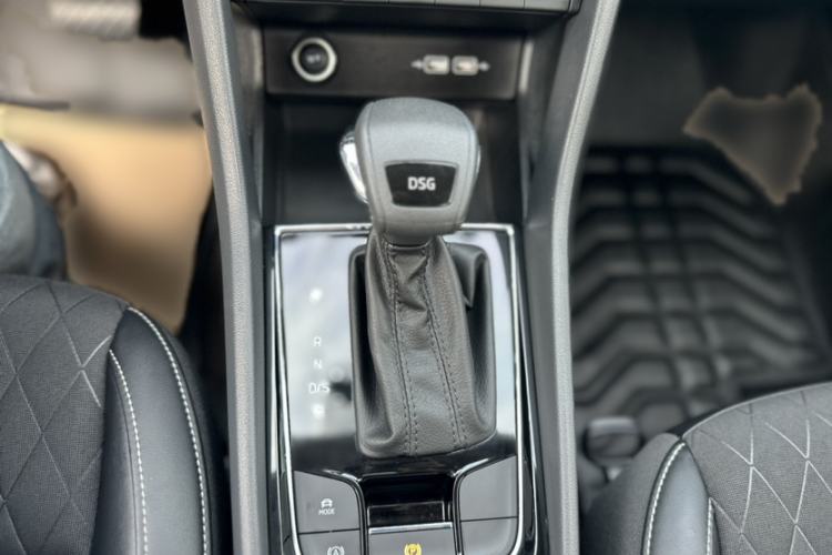Used Skoda Karoq 2020 TSI280 Smart Drive Technology Edition China VI Gear Lever