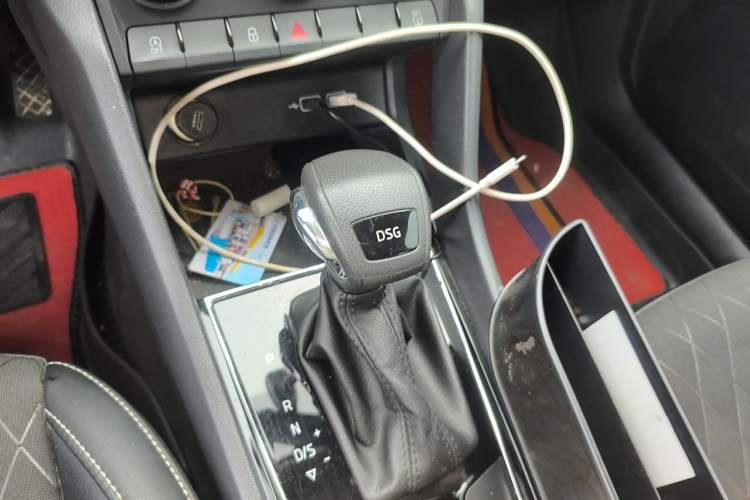 Used Skoda Karoq 2020 TSI280 Smart Drive Technology Edition China VI Gear Lever
