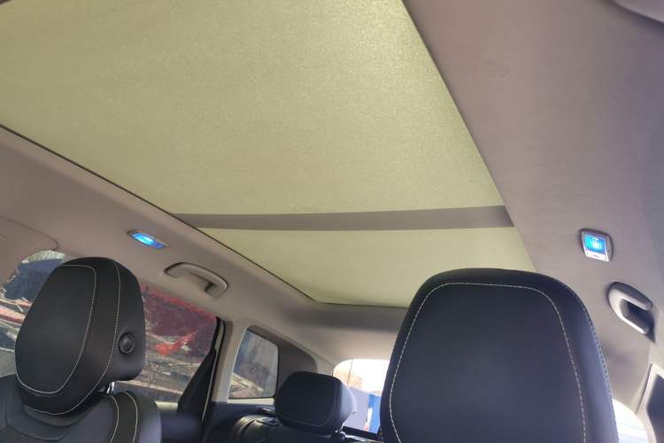 Used Skoda Karoq 2020 TSI280 Luxury Smart Edition China VI Standard Headliner