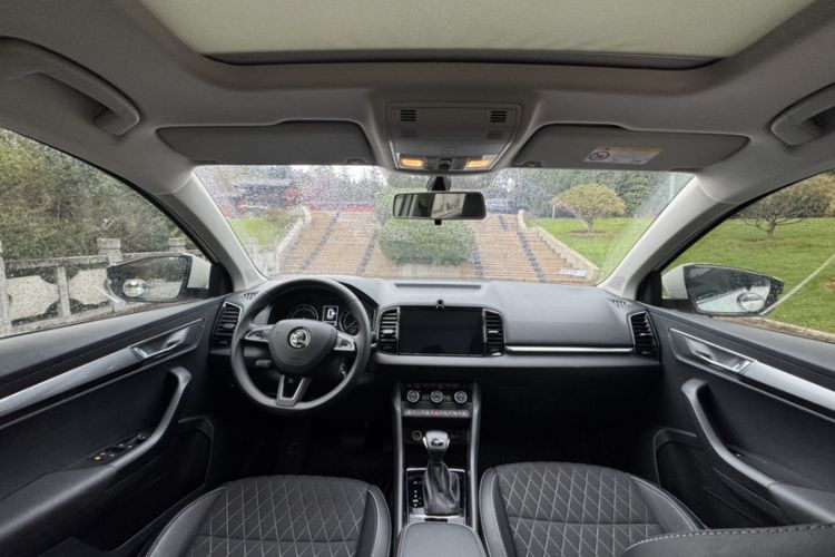 Used Skoda Karoq 2020 TSI280 Luxury Smart Edition China VI Standard Interior 1