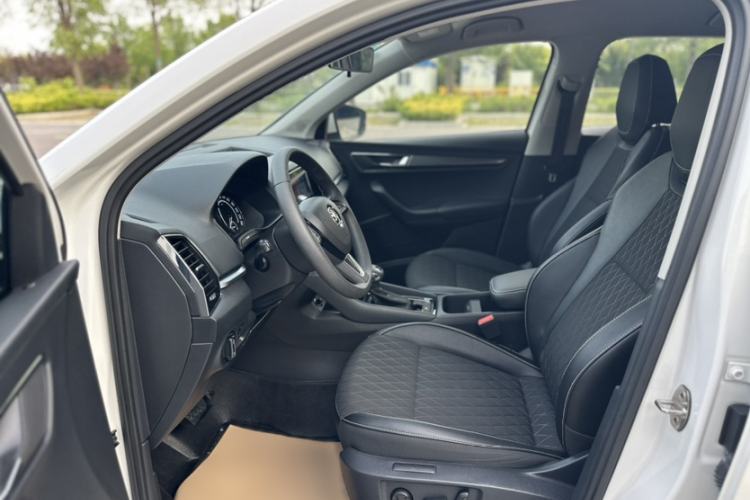 Used Skoda Karoq 2020 TSI280 Smart Drive Technology Edition China VI Interior 1
