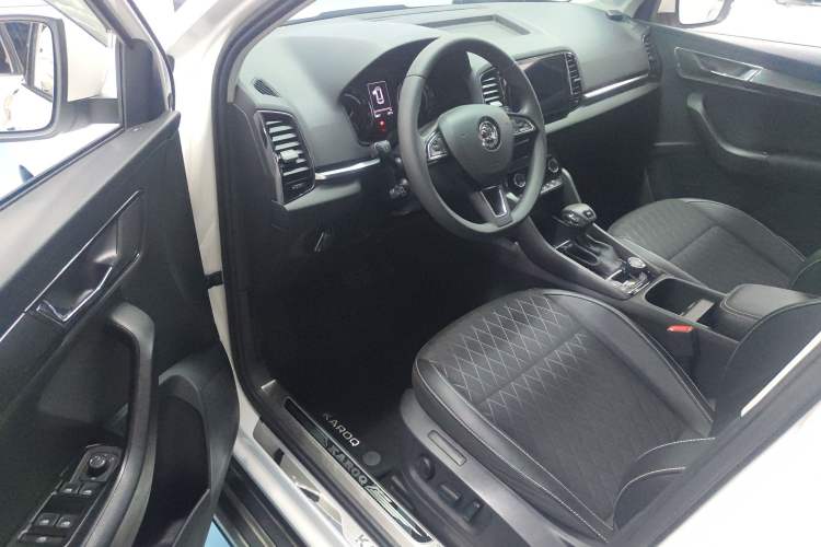 Used Skoda Karoq 2020 TSI280 Luxury Smart Edition China VI Standard Interior 2