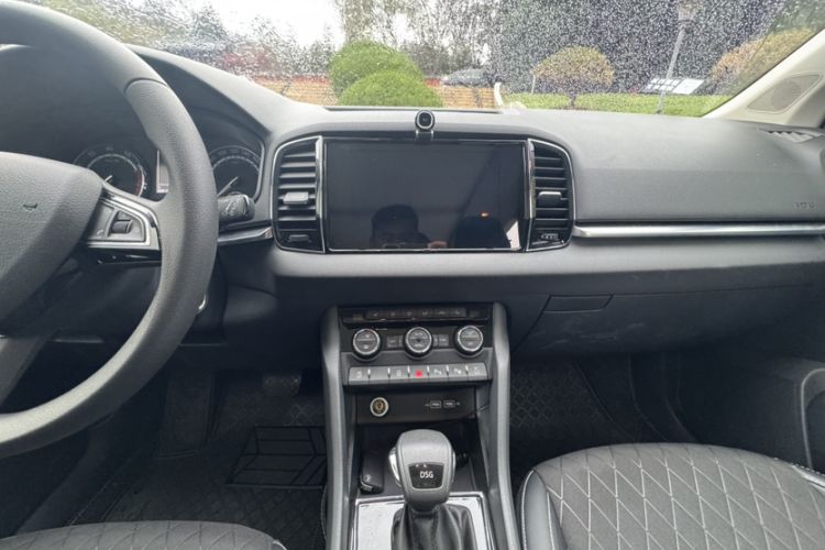 Used Skoda Karoq 2020 TSI280 Luxury Smart Edition China VI Standard Interior 3