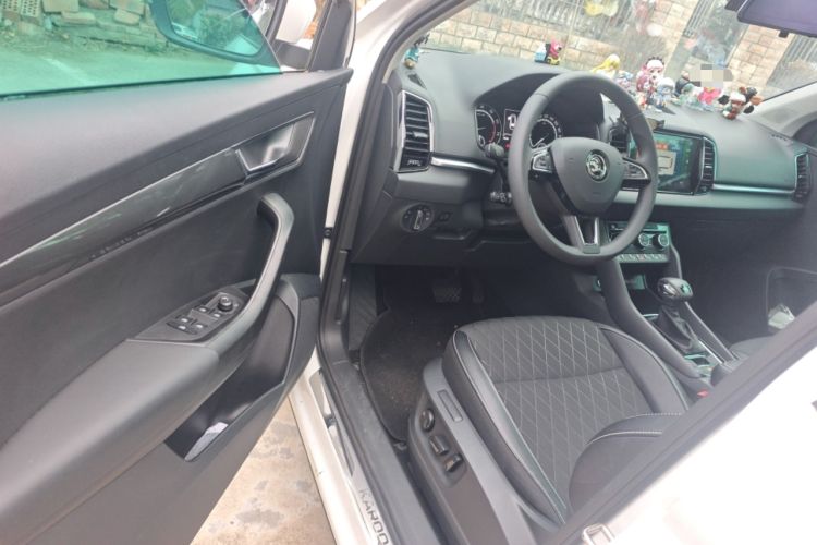 Used Skoda Karoq 2020 TSI280 Luxury Smart Edition China VI Standard Interior 3