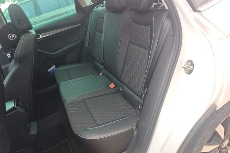 Used Skoda Karoq 2020 TSI280 Luxury Smart Edition China VI Standard Interior 4