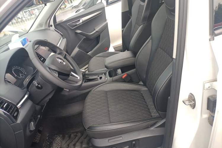 Used Skoda Karoq 2020 TSI280 Smart Drive Technology Edition China VI Left Front Seat