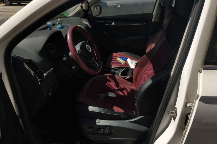 Used Skoda Karoq 2020 TSI280 Luxury Smart Edition China VI Standard Left Front Seat