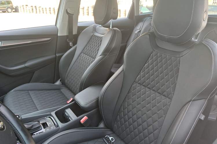 Used Skoda Karoq 2020 TSI280 Luxury Smart Edition China VI Standard Left Front Seat