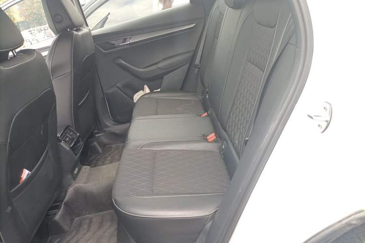 Used Skoda Karoq 2020 TSI280 Smart Drive Technology Edition China VI Left Rear Seat